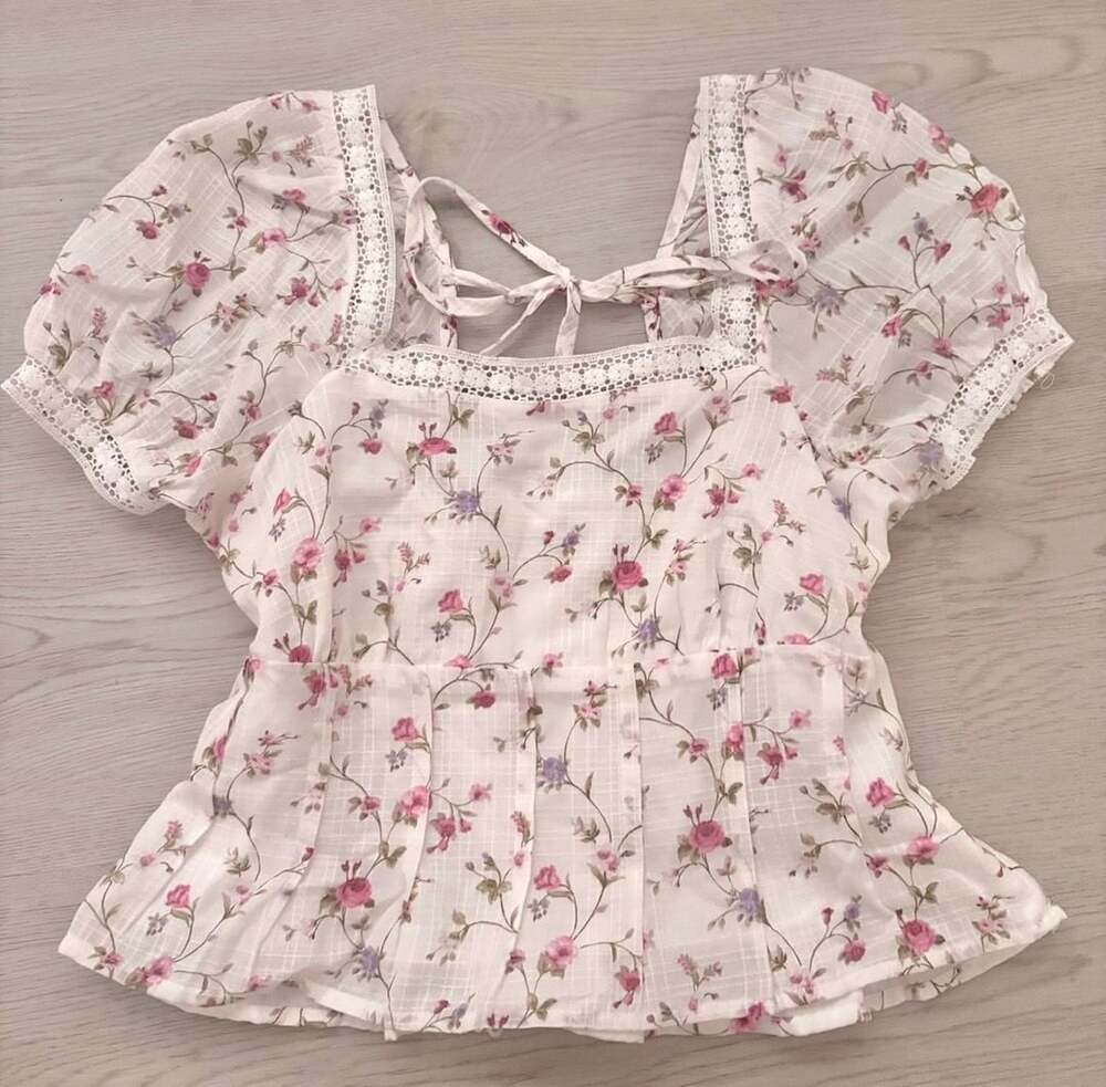 Celebrity Pink Floral Top Size S Cashmere Rose